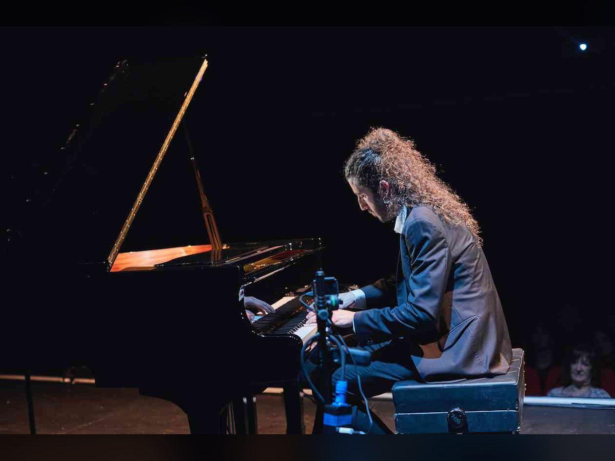 Jorge Bedoya en Valladolid presenta El piano de Pandora