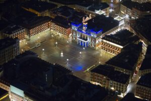 Plaza Mayor Valladolid carrera nocturna